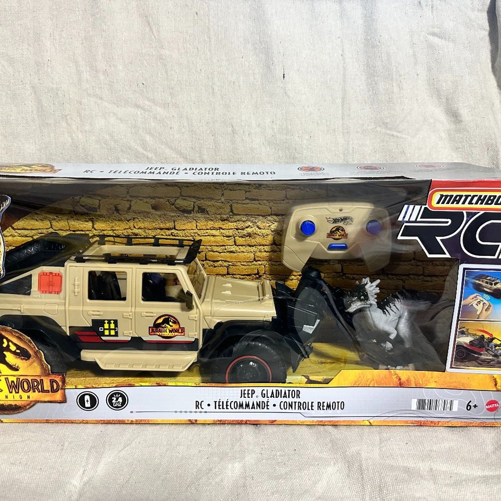 Matchbox RC Jurassic World Dominion Battery-Powered Jeep Gladiator with 6in Dino